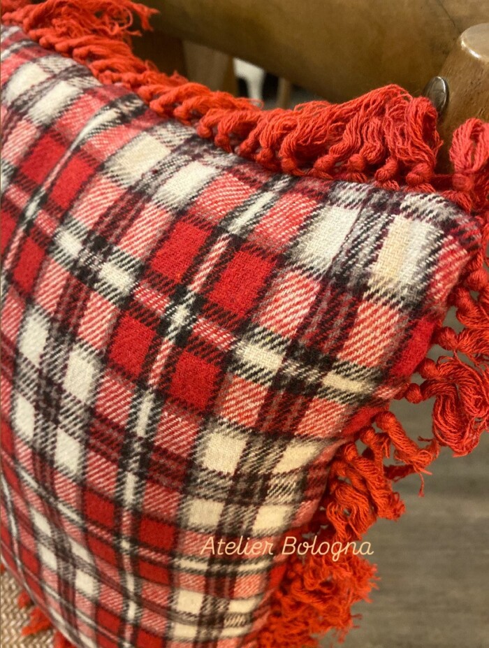 Cuscino in tartana, Blanc Mariclo, Atelier Bologna