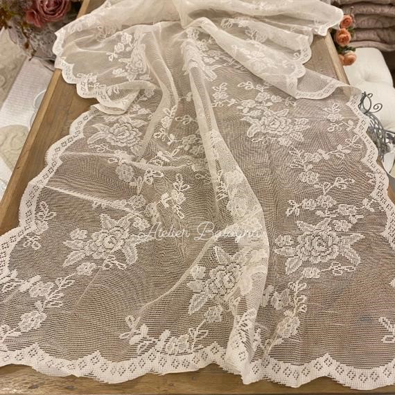 Runner in pizzo Atelier Bologna, Made in Italy, Romantic, Luxury, Blanc Mariclò