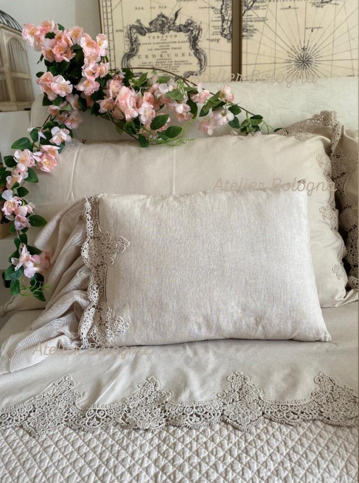 Cuscino in lino c/pizzo cm 45x30 Beige/Cipria, Made in Italy - immagine 3