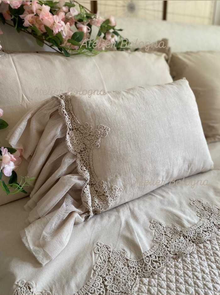 Cuscino in lino c/pizzo cm 45x30 Beige/Cipria, Made in Italy - immagine 2