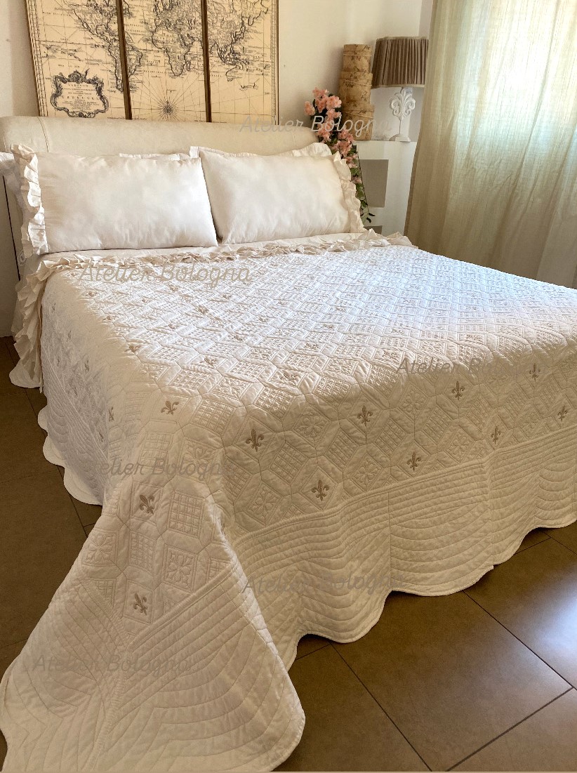 Boutis Matrimoniale Giglio cm 260x260 - immagine 3