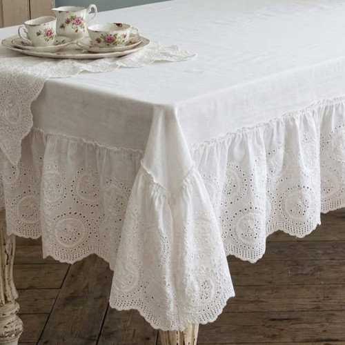 Tovaglia quadrata con pizzo sangallo, Atelier Bologna, Blanc Mariclòm Nuvole di Stoffa, Luxury, Made in Italy
