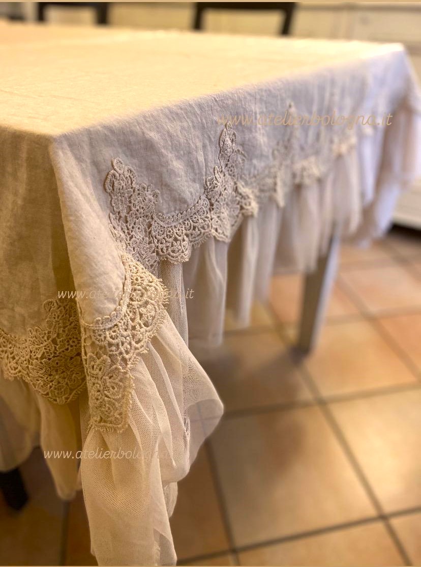 Tovaglia Etoile made in Italy, Opificio dei Sogni, Feelum Home Linen, Atelier Bologna