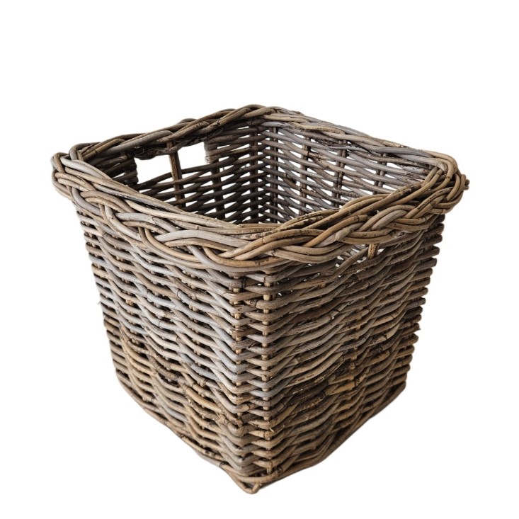 Cesto in rattan, Atelier Bologna